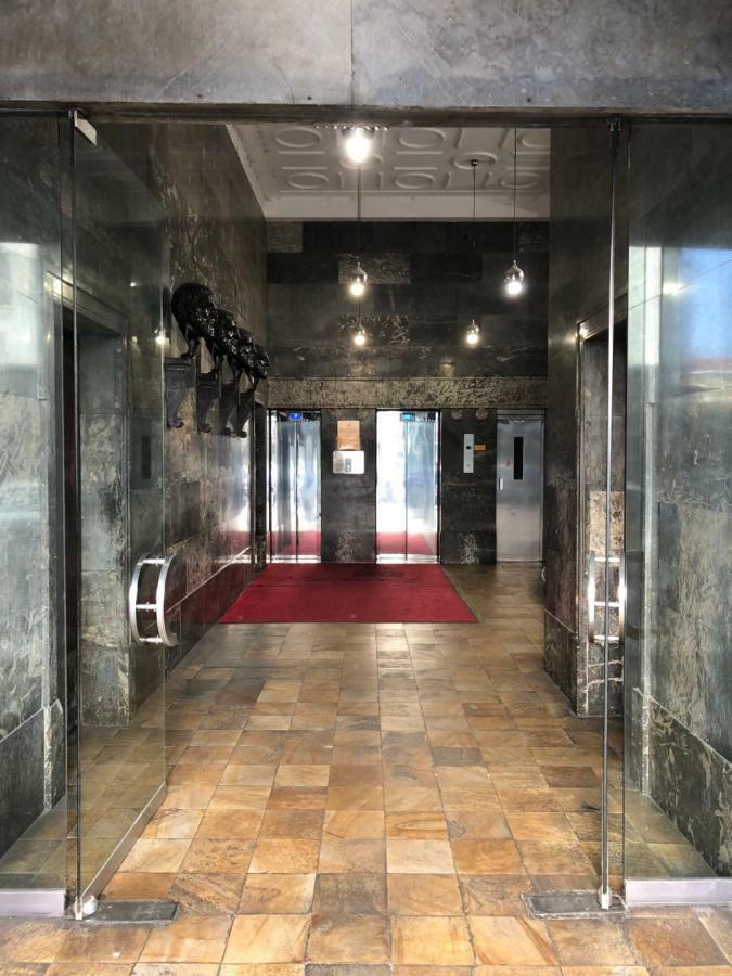 Lawyers Loft In Heritage Skyscraper ลูบลิยานา ภายนอก รูปภาพ
